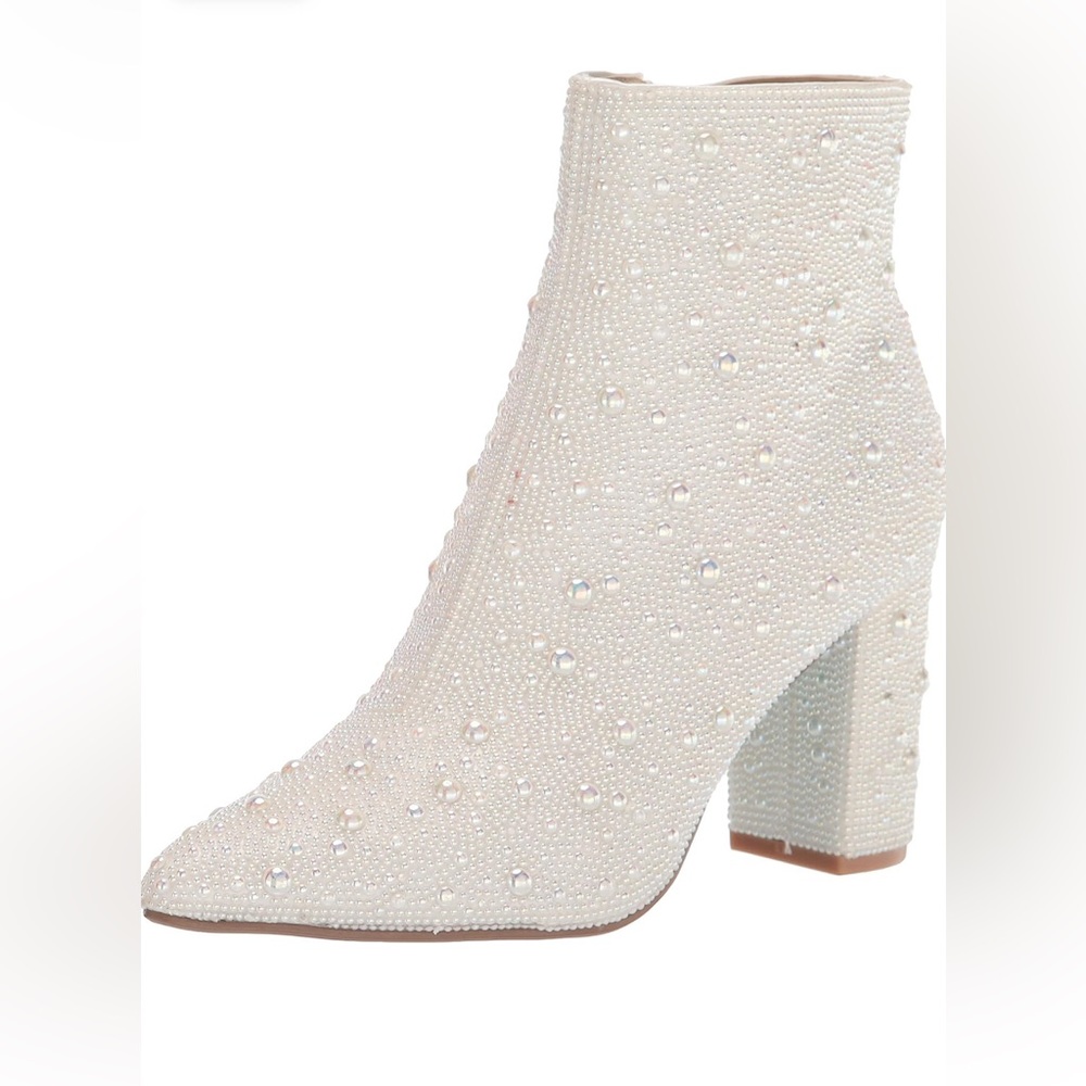 Betsey Johnson Women's Sb-Cady Ankle Boot
